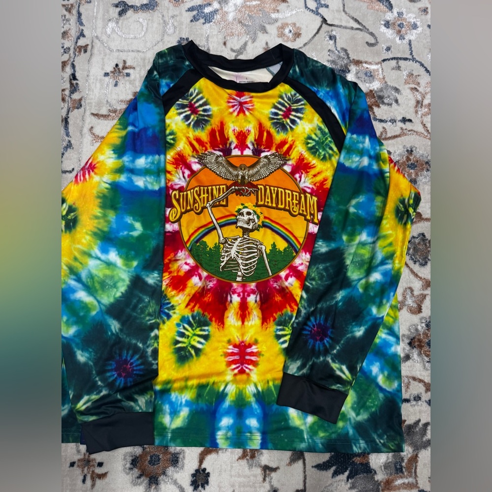SOLD*****Section 19 Men's Grateful Dead UPF Swift shirt